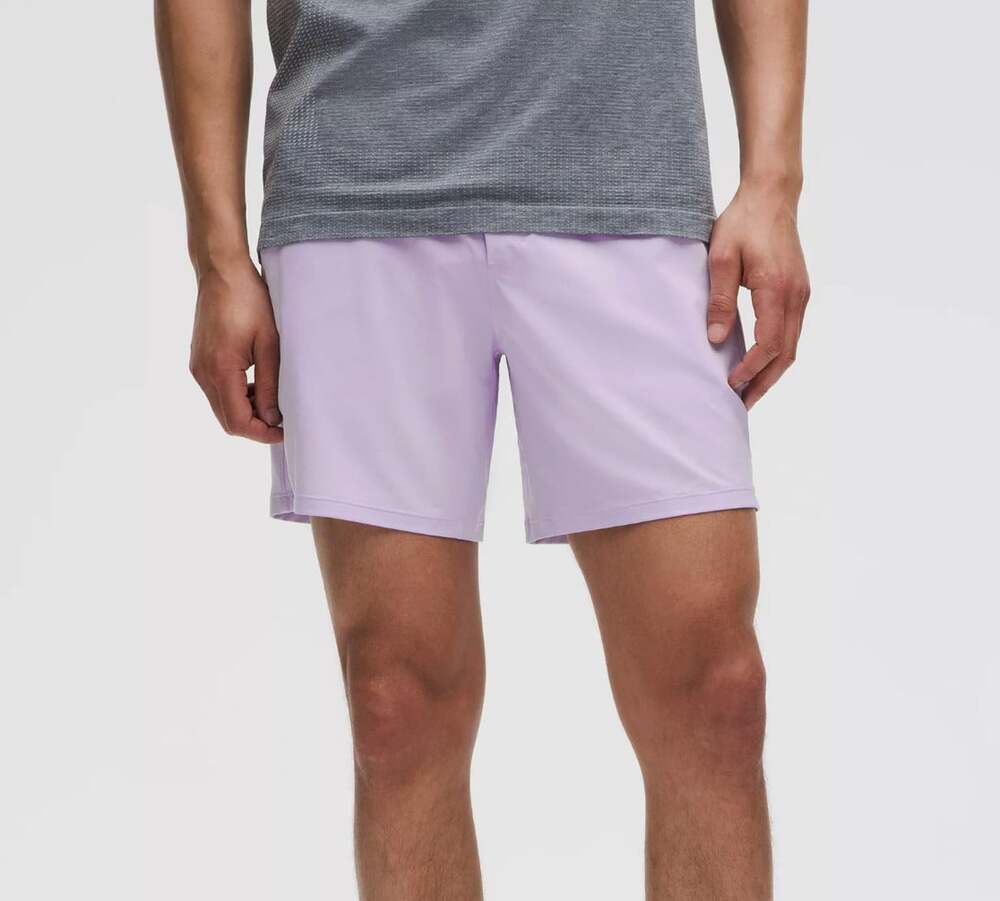 Lululemon Pace Breaker Linerless Short 7" in Lavender Frost Size Large